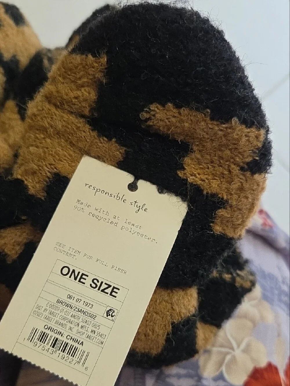 Target Men's Black and Brown Houndstooth Knit Scarf